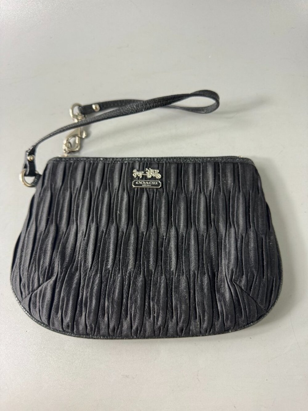 Authentic Coach # 48544 Sateen Medium Wristlet/Pouch